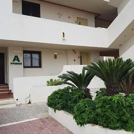 Apart. Pezinho N Agua شقة *